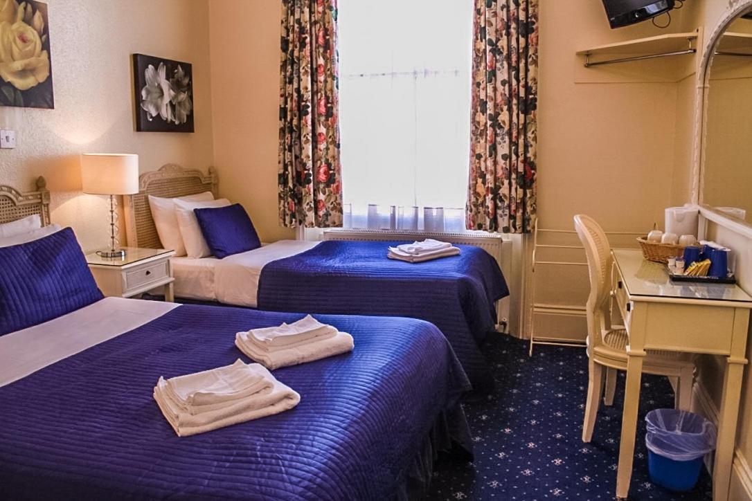 Blades Hotel Лондон Екстериор снимка