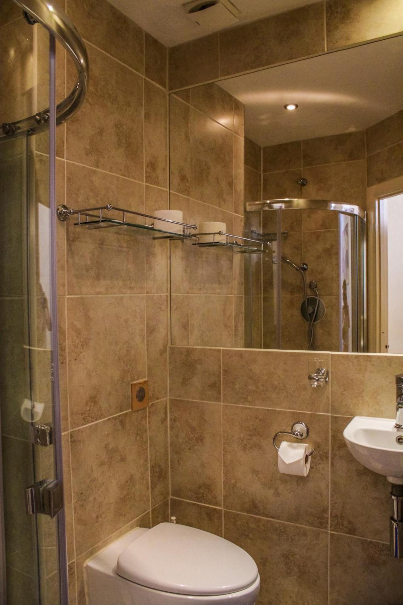 Blades Hotel Лондон Екстериор снимка