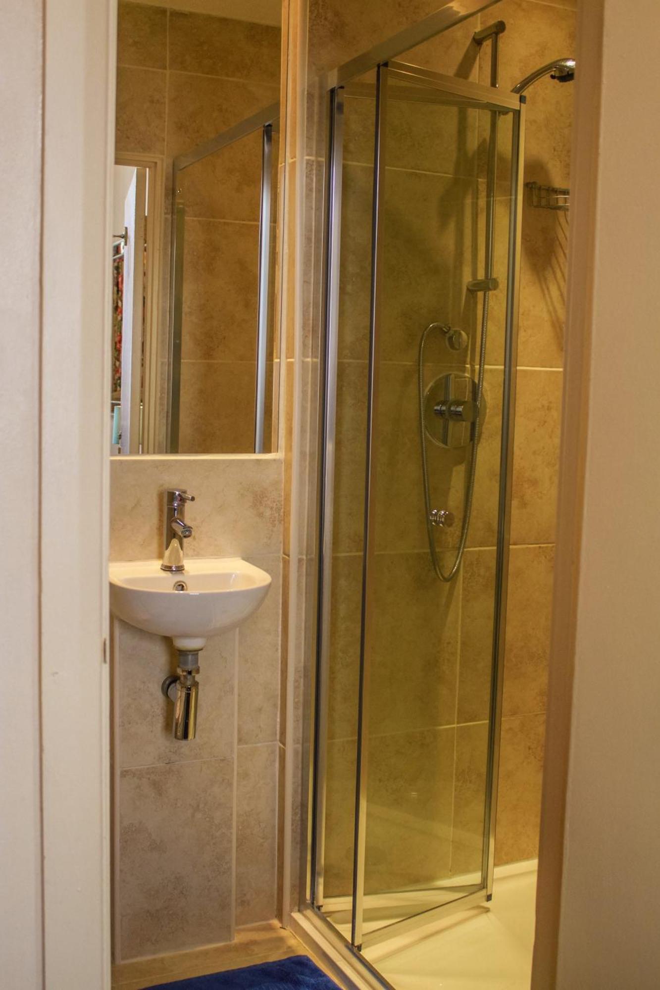 Blades Hotel Лондон Екстериор снимка